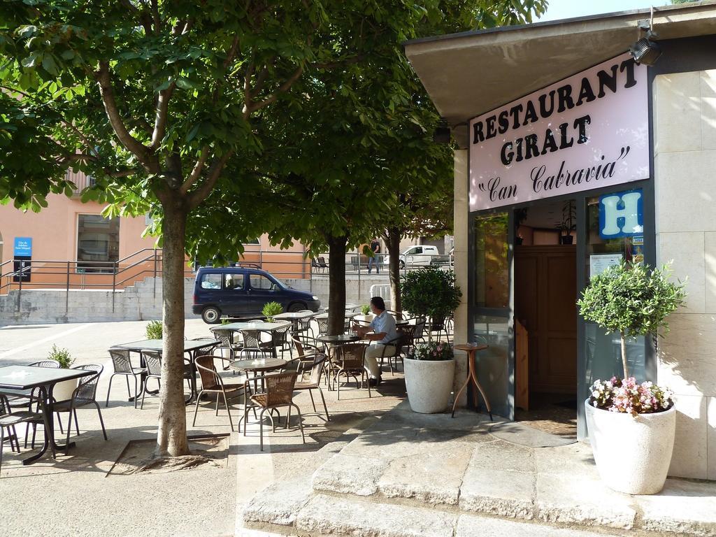 Restaurant Fonda Giralt Hotel Amer ภายนอก รูปภาพ